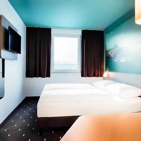 B&B Hotel Muenchen-بوتسبورن المظهر الخارجي الصورة