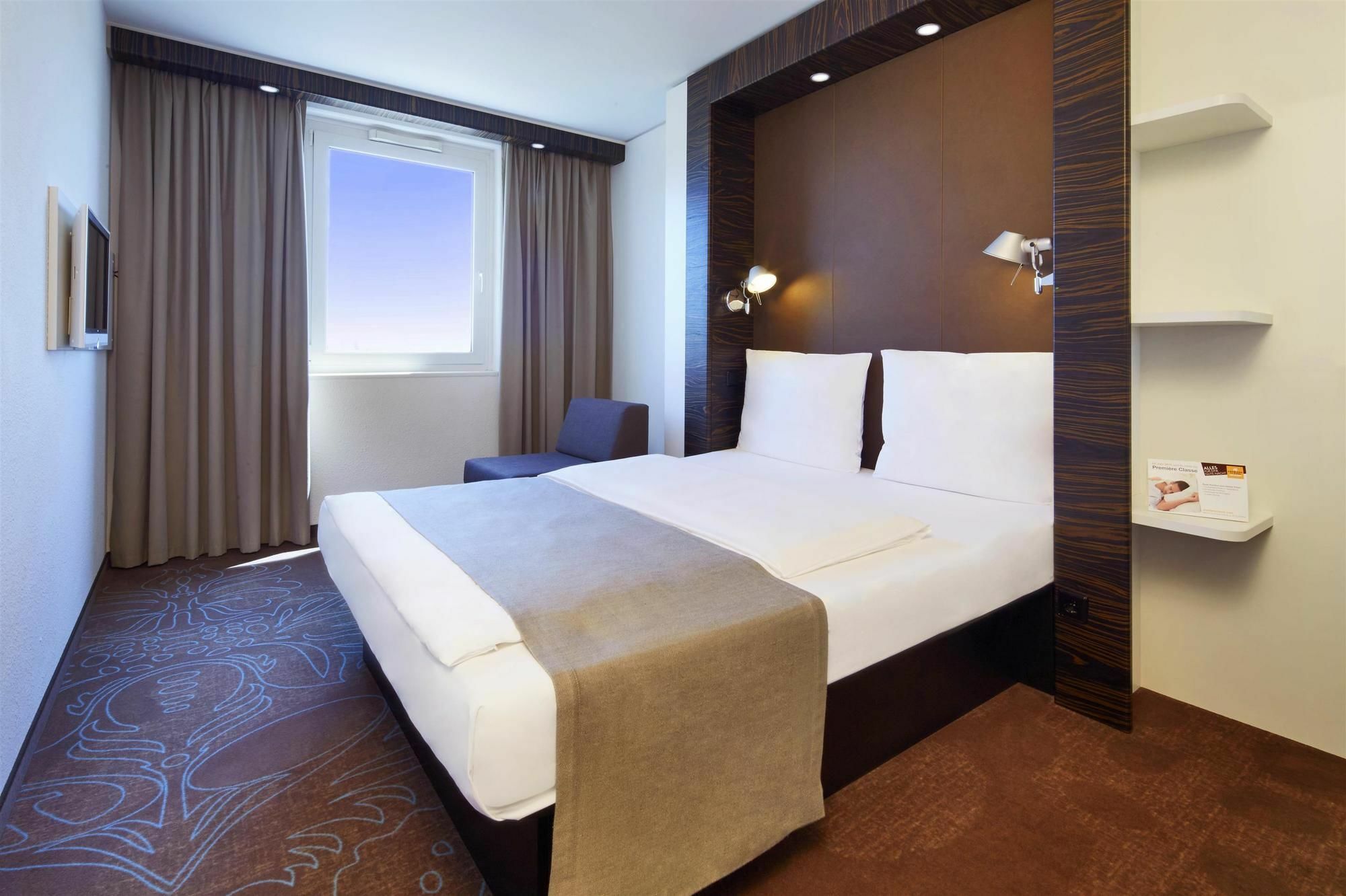 B&B Hotel Muenchen-بوتسبورن المظهر الخارجي الصورة